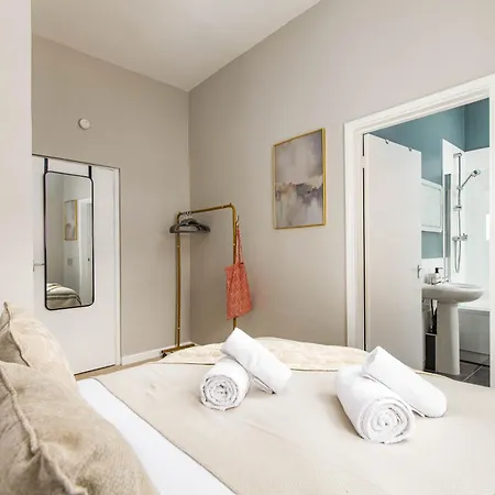 Apartment New Beautiful-ground Floor-redland Flat-parking-by Fabaccommodation Bristol